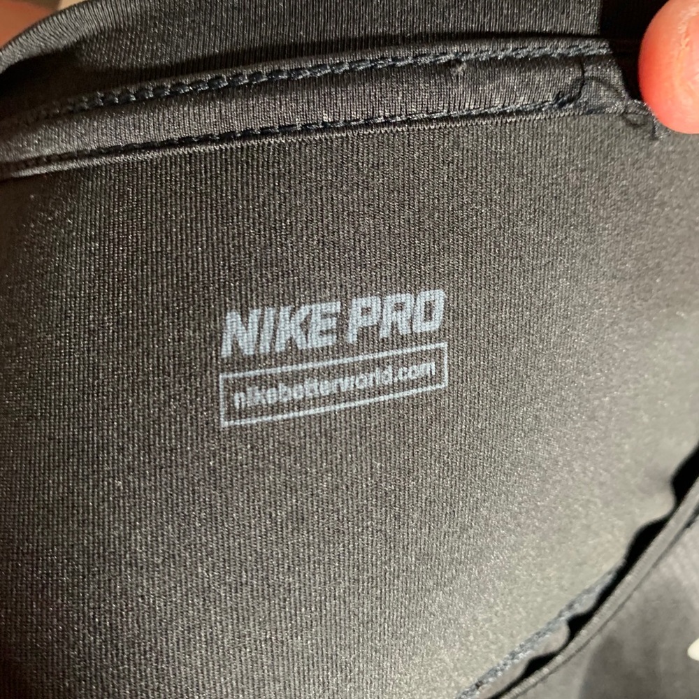 Nike Fit Black Long Sleeve                   B1 - Picture 6 of 7